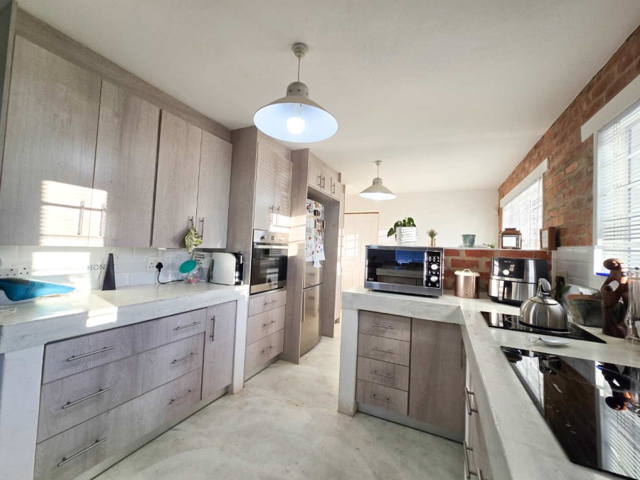 3 Bedroom Property for Sale in Stilbaai Wes Western Cape